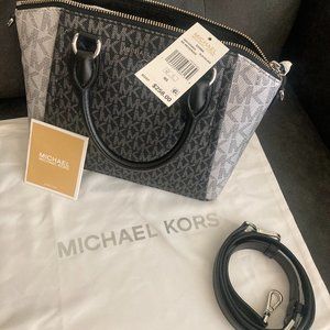 MICHAEL KORS BLACK & SILVER MESSENGER BAG